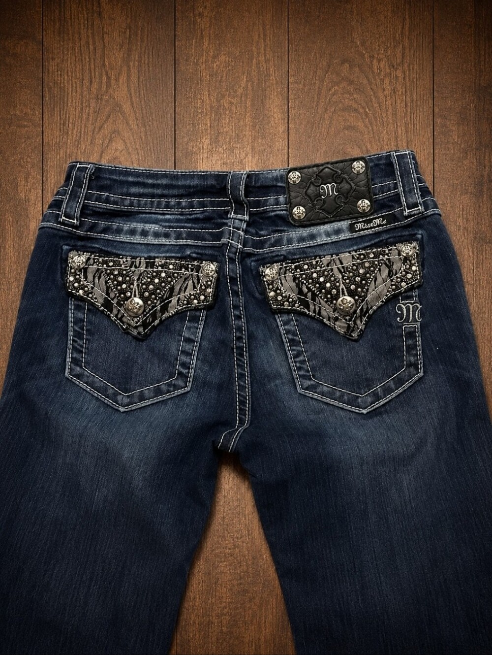 MISS ME Brand Designer Riveted Denim BLING Ladies Jeans Size 27 Black Label NWOT